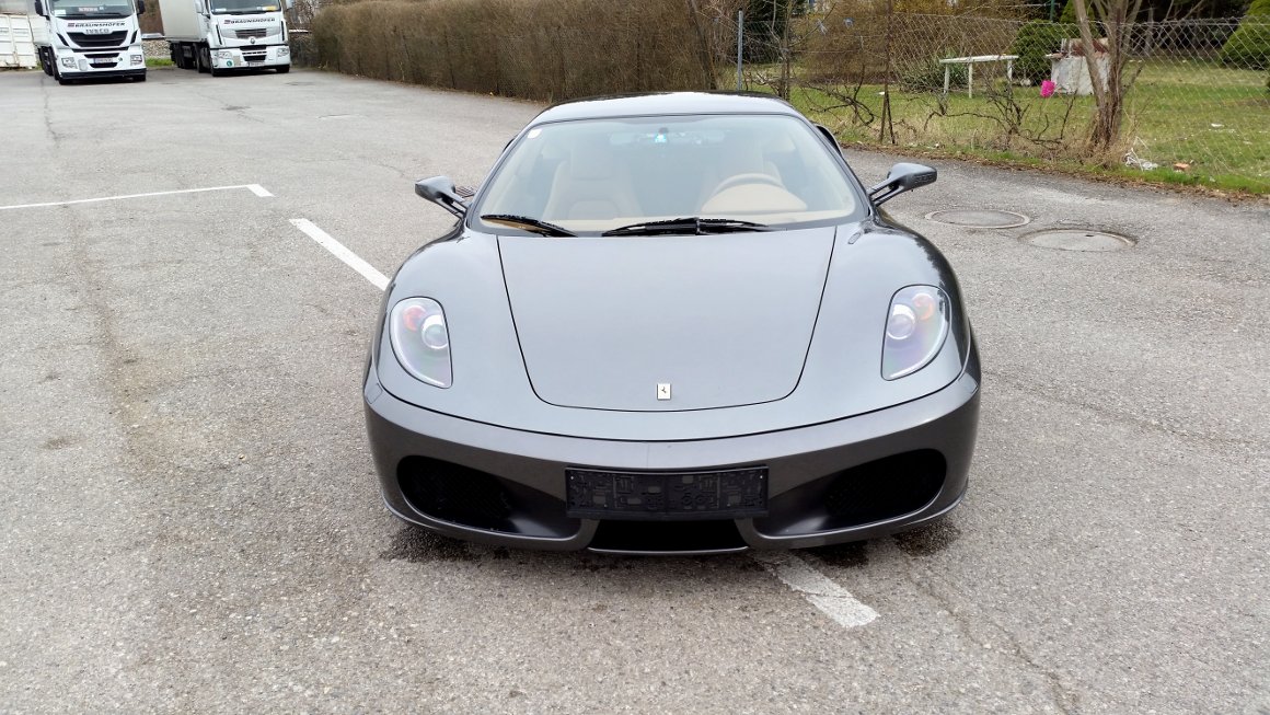 auto_reinigung_polieren_ferrari2